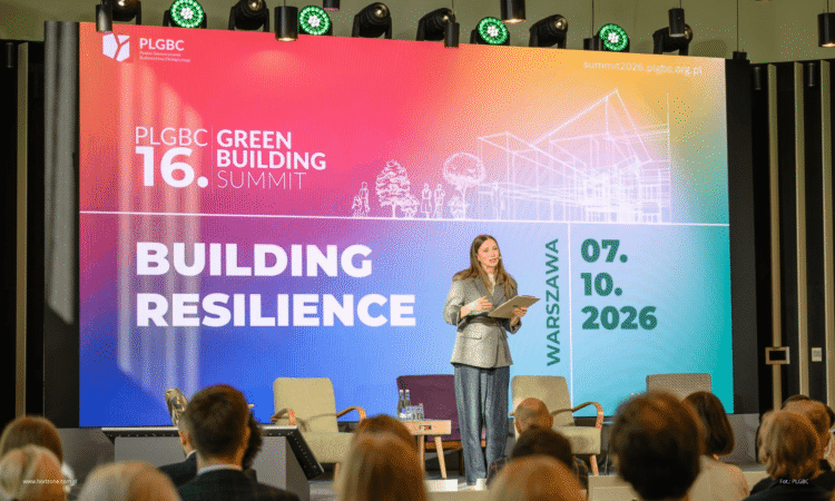 Panel o wpływie architektury na zdrowie i dobrostan podczas PLGBC Green Building Summit 2026 z udziałem Horizone Studio.